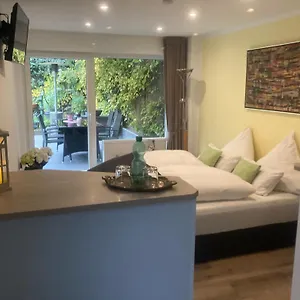 Auszeit Naehe Airport Apartment